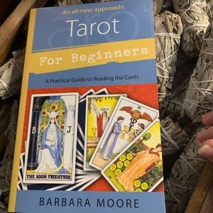 Tarot for Beginners book